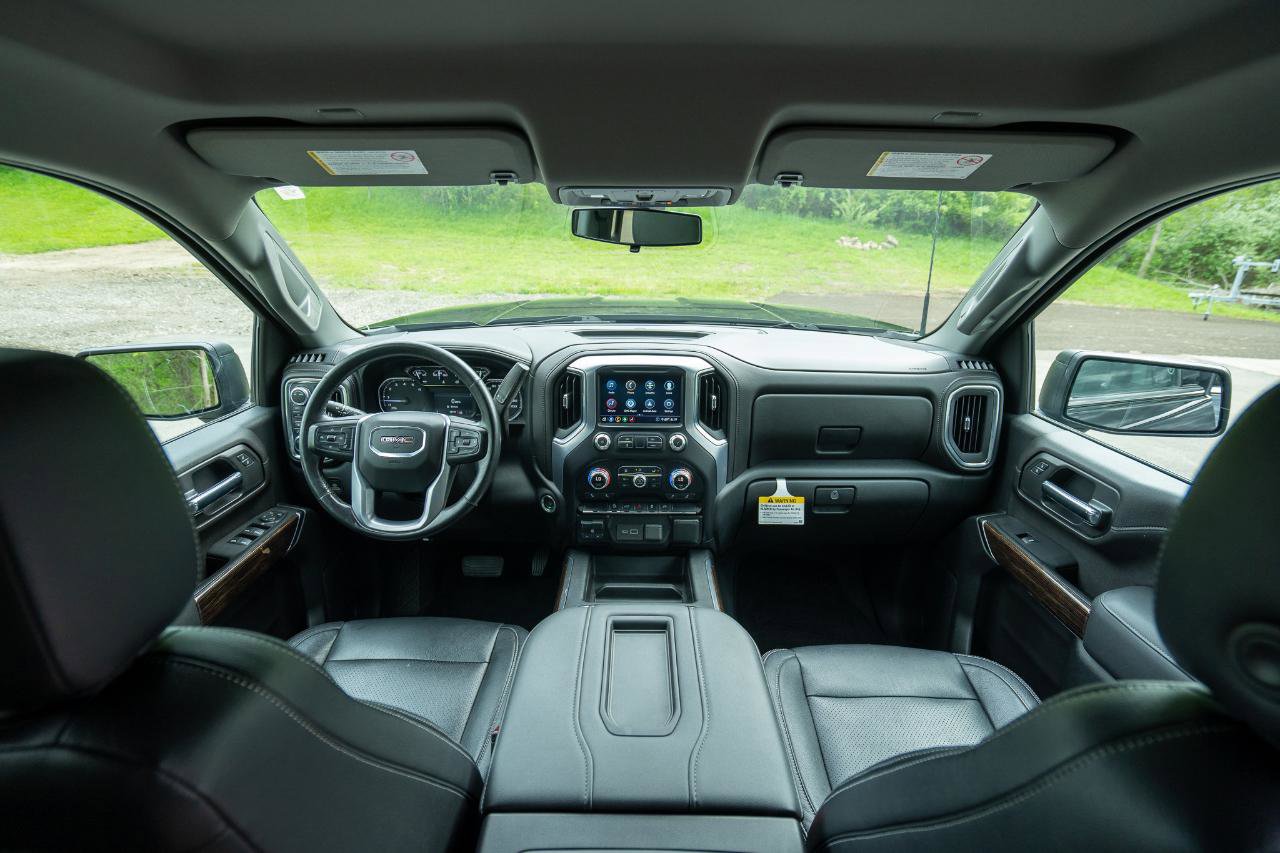 Used 2020 GMC Sierra 2500 SLE w/ Preferred Package AWD/4WD image 15