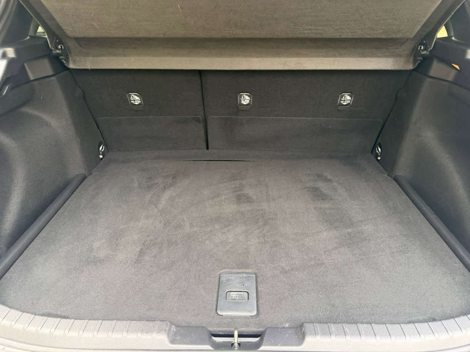 Used 2022 Toyota Corolla XSE w/ XSE Preferred Package image 6