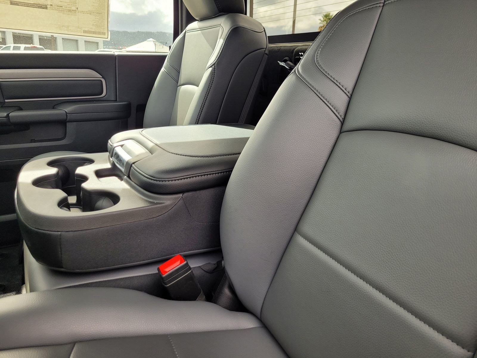 New 2026 RAM 5500 Tradesman AWD/4WD image 9