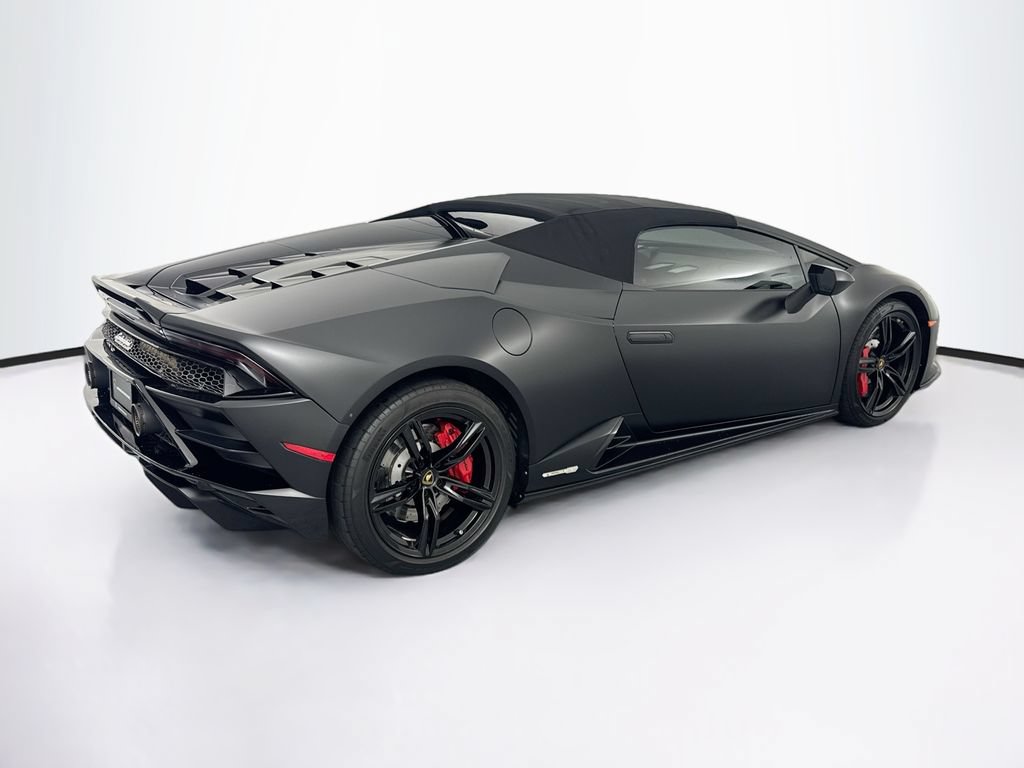 Used 2021 Lamborghini Huracan EVO RWD image 34