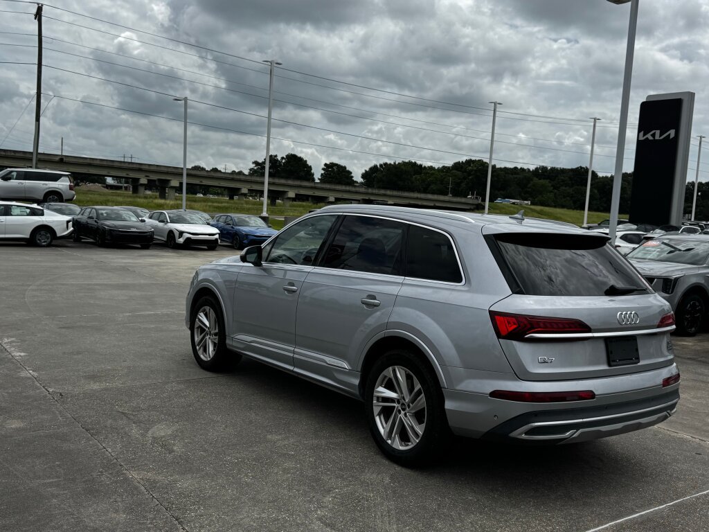 Used 2022 Audi Q7 3.0T Premium Plus AWD/4WD image 26