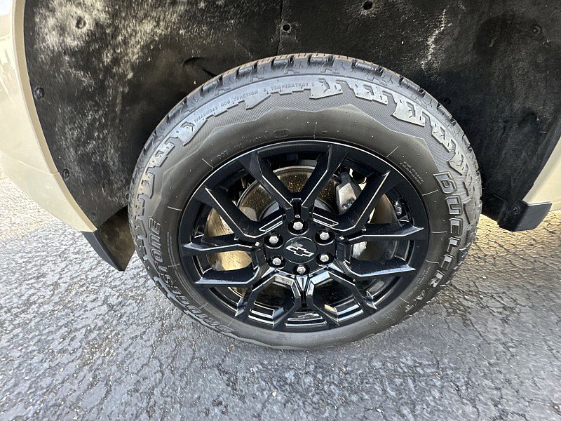 Certified 2024 Chevrolet Colorado Z71 w/ LPO, Dark Essentials Package image 26