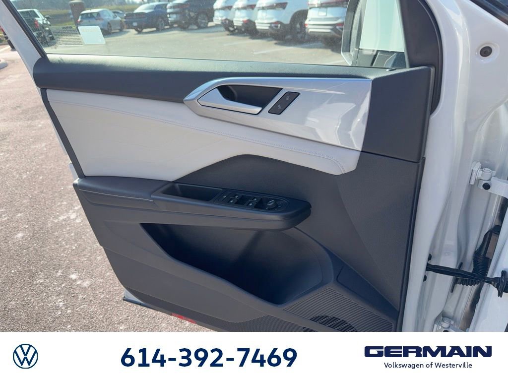 New 2026 Volkswagen Taos SEL AWD/4WD image 23