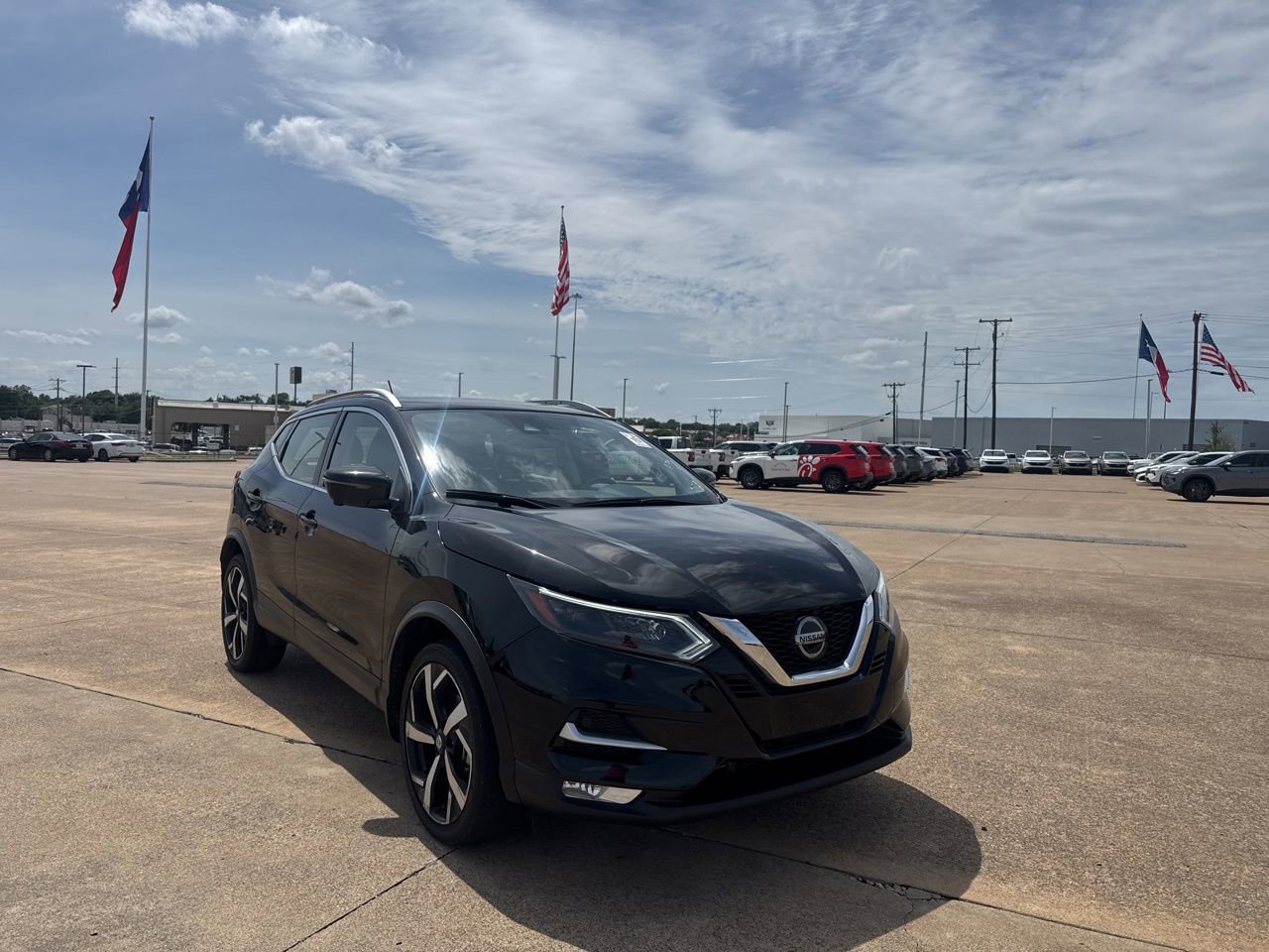 Certified 2022 Nissan Rogue Sport SL w/ Premium Package