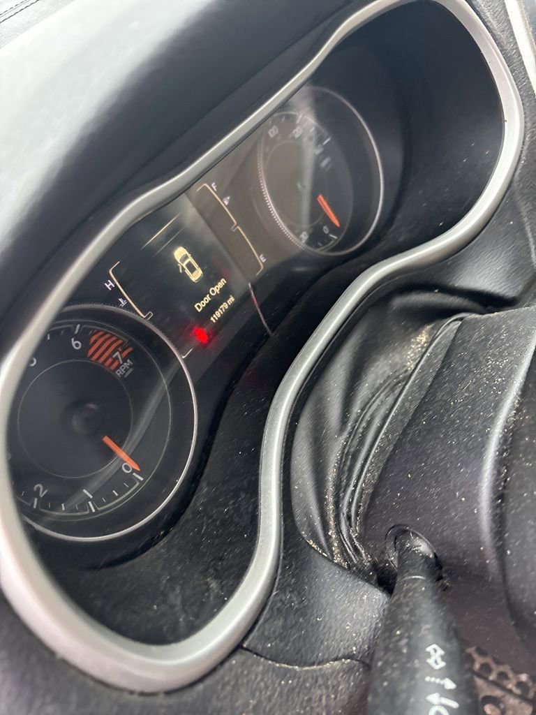 Certified 2016 Jeep Cherokee Latitude w/ Cold Weather Group image 2