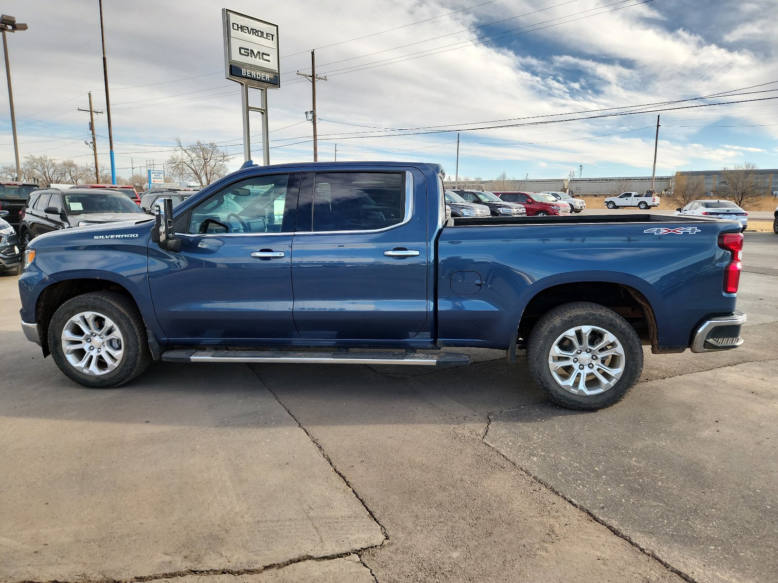 Used 2024 Chevrolet Silverado 1500 LTZ w/ Max Trailering Package image 2