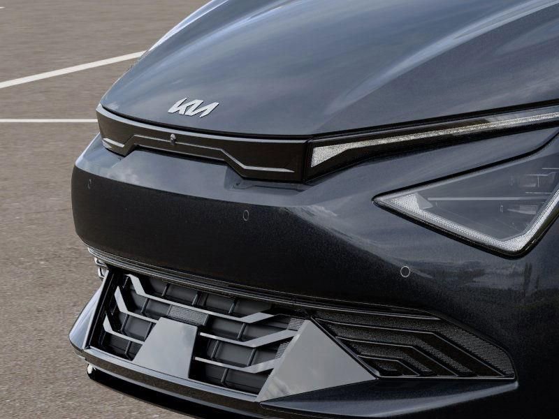 New 2025 Kia EV6 Light RWD image 12