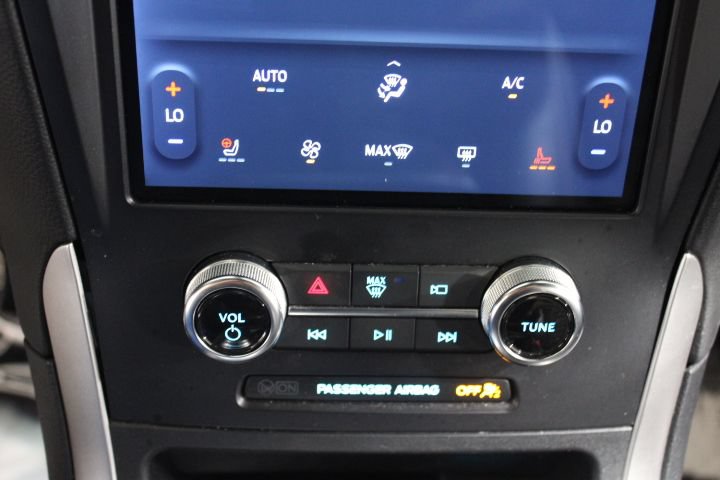 Used 2024 Ford Edge ST-Line AWD/4WD image 34