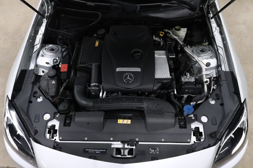 Used 2017 Mercedes-Benz SLC 300 image 34