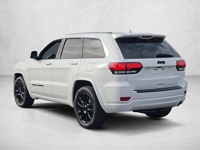 Used 2018 Jeep Grand Cherokee Altitude image 6