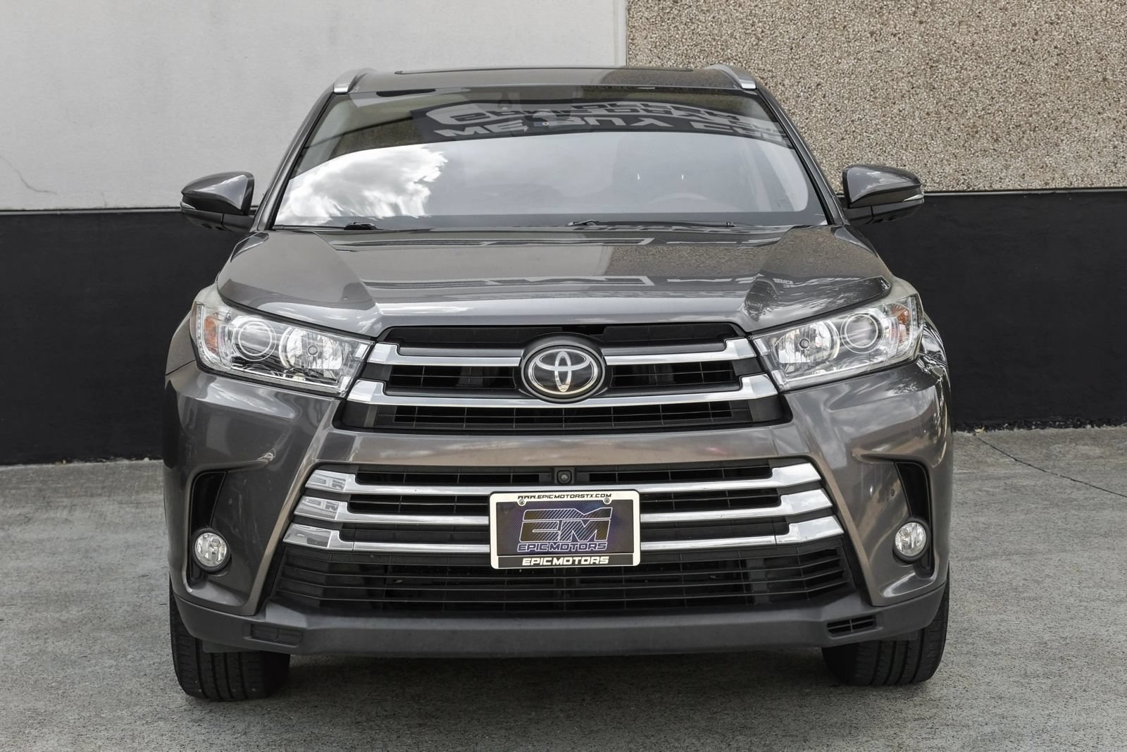 Used 2017 Toyota Highlander Limited Platinum FWD image 6