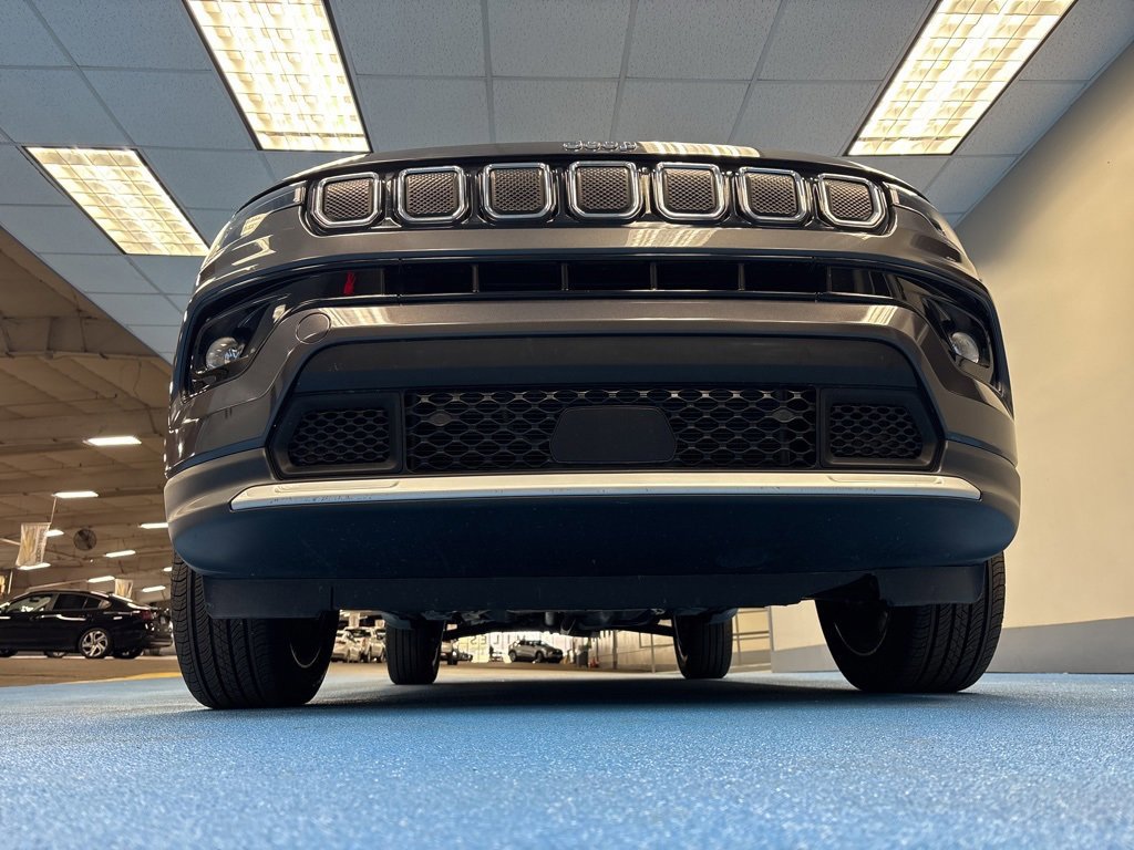 Used 2022 Jeep Compass Limited image 14