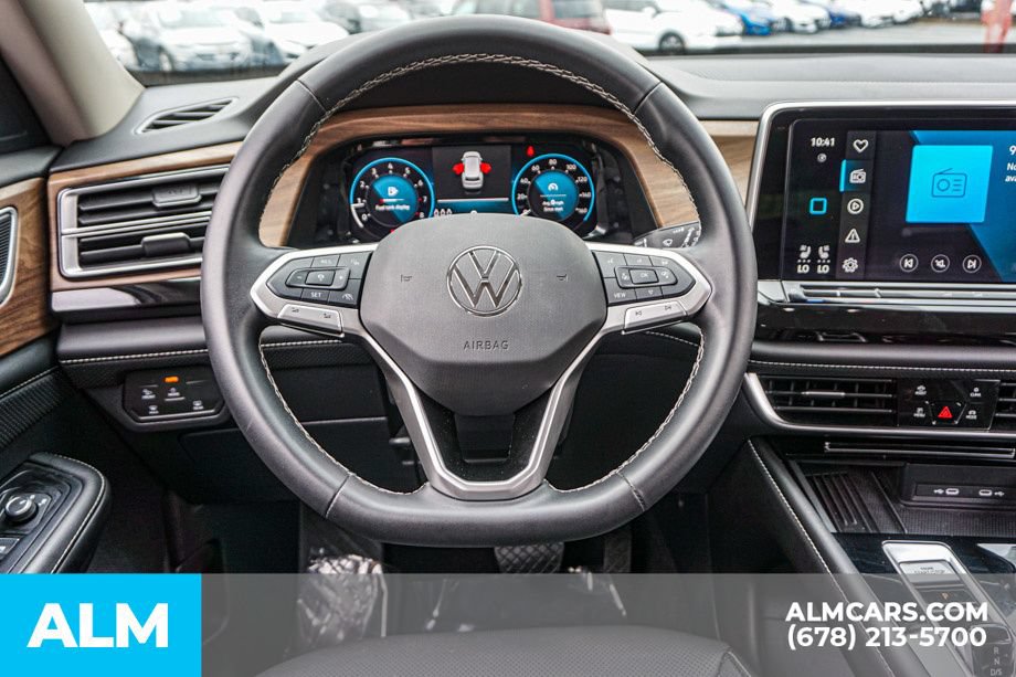 Used 2025 Volkswagen Atlas SE FWD image 29