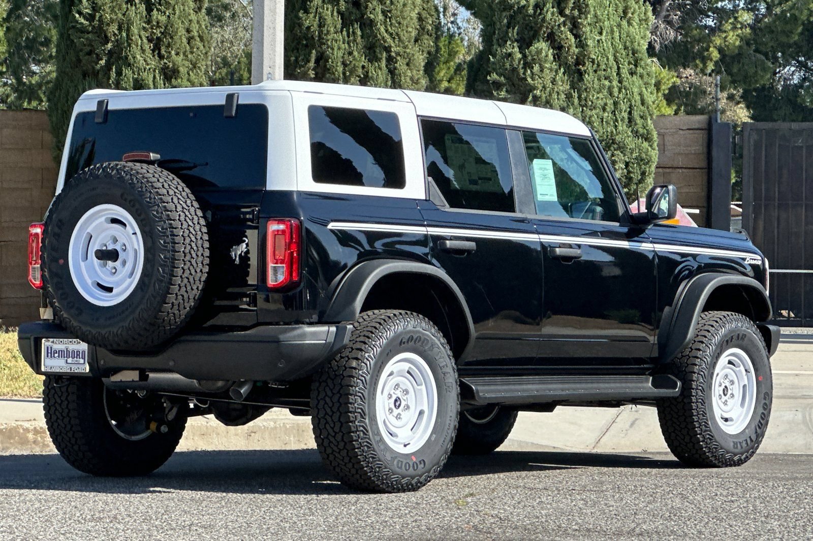 New 2026 Ford Bronco Heritage Edition AWD/4WD image 4