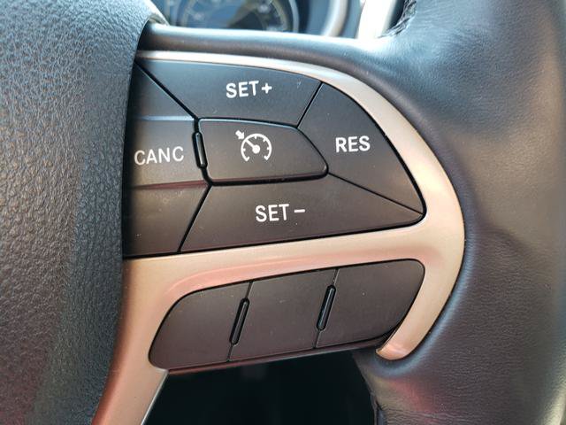 Used 2016 Jeep Cherokee 75th Anniversary AWD/4WD image 22