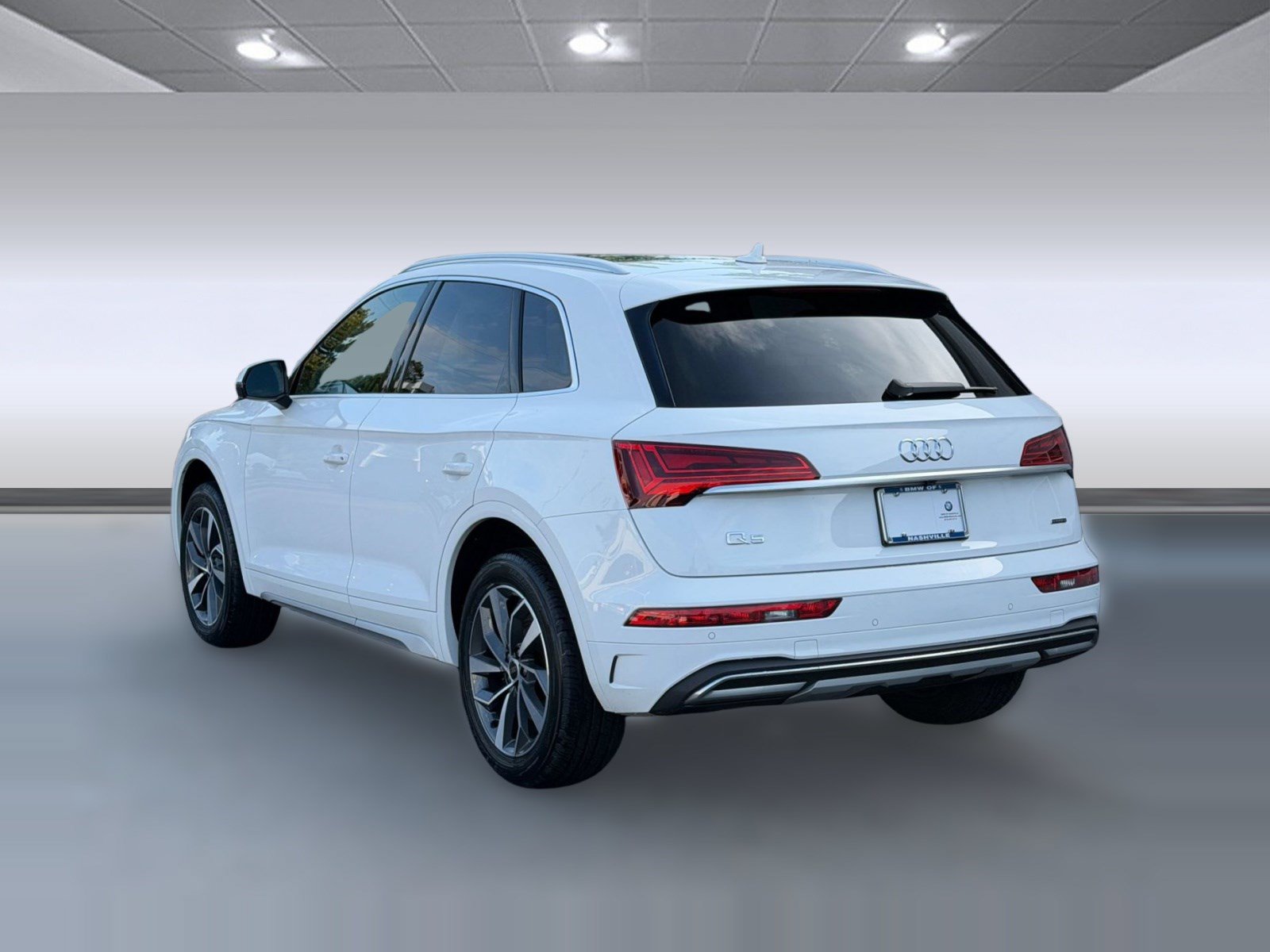 Used 2021 Audi Q5 2.0T Premium Plus w/ Premium Plus Package AWD/4WD image 3