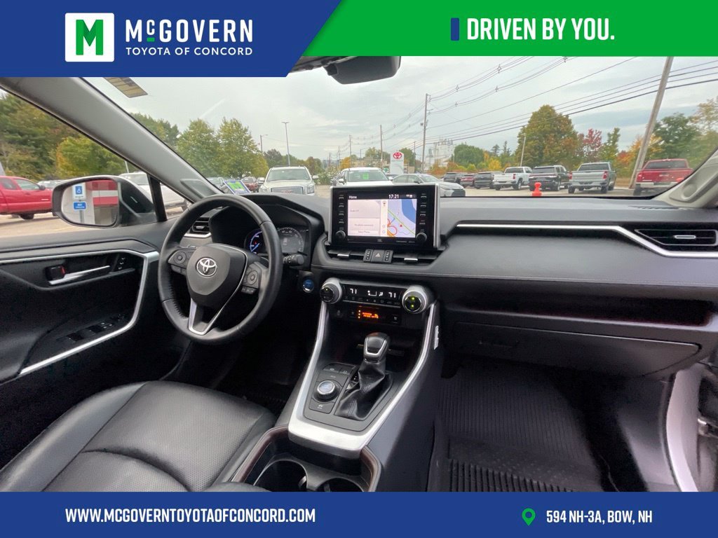 Used 2020 Toyota RAV4 Limited AWD/4WD image 36