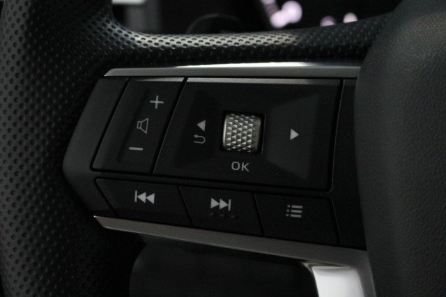 New 2026 Mitsubishi Outlander ES image 9