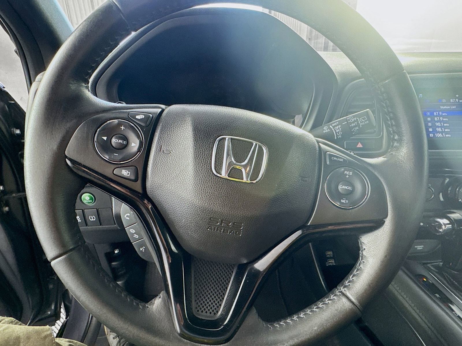 Used 2019 Honda HR-V Sport image 7