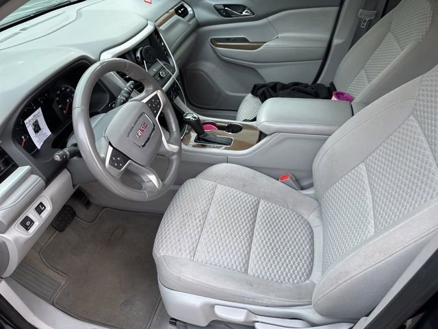 Used 2017 GMC Acadia SLE image 8