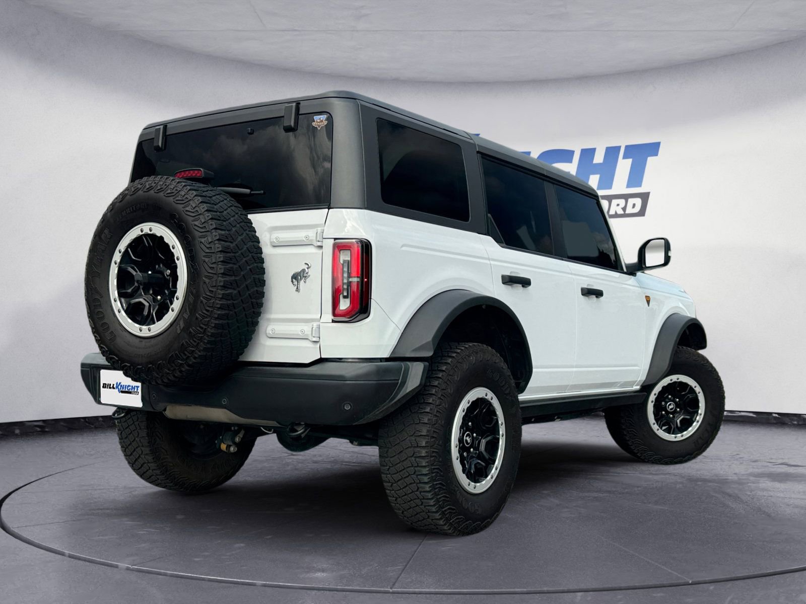 Used 2023 Ford Bronco Badlands w/ Sasquatch Package image 5
