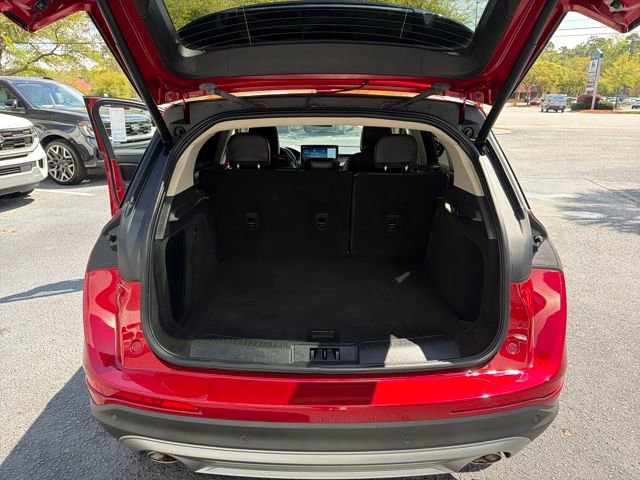 Used 2025 Lincoln Corsair AWD w/ Equipment Group 101A image 11