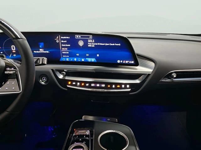 Used 2024 Cadillac Lyriq Luxury RWD image 15