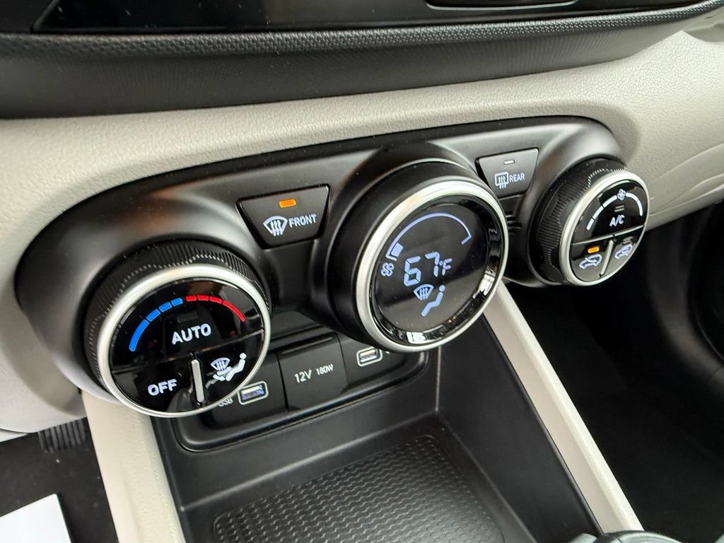 Used 2022 Hyundai Venue SEL w/ Cargo Package FWD image 30