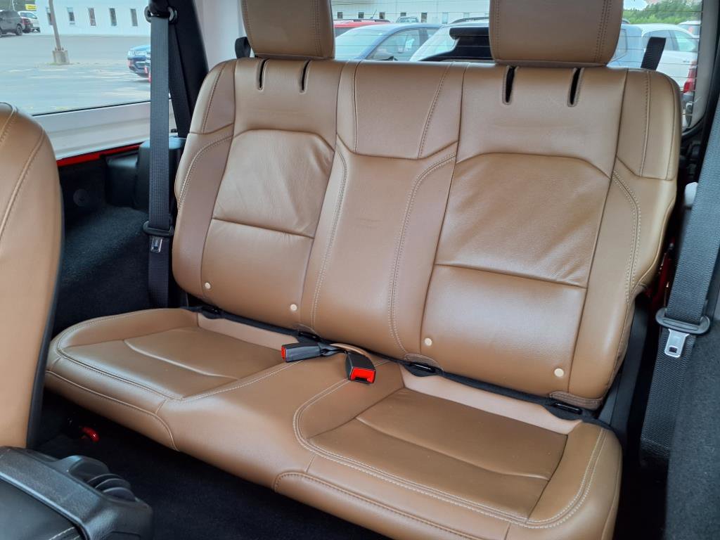 Used 2020 Jeep Wrangler Rubicon w/ Uconnect 4C Nav & Sound Group image 14