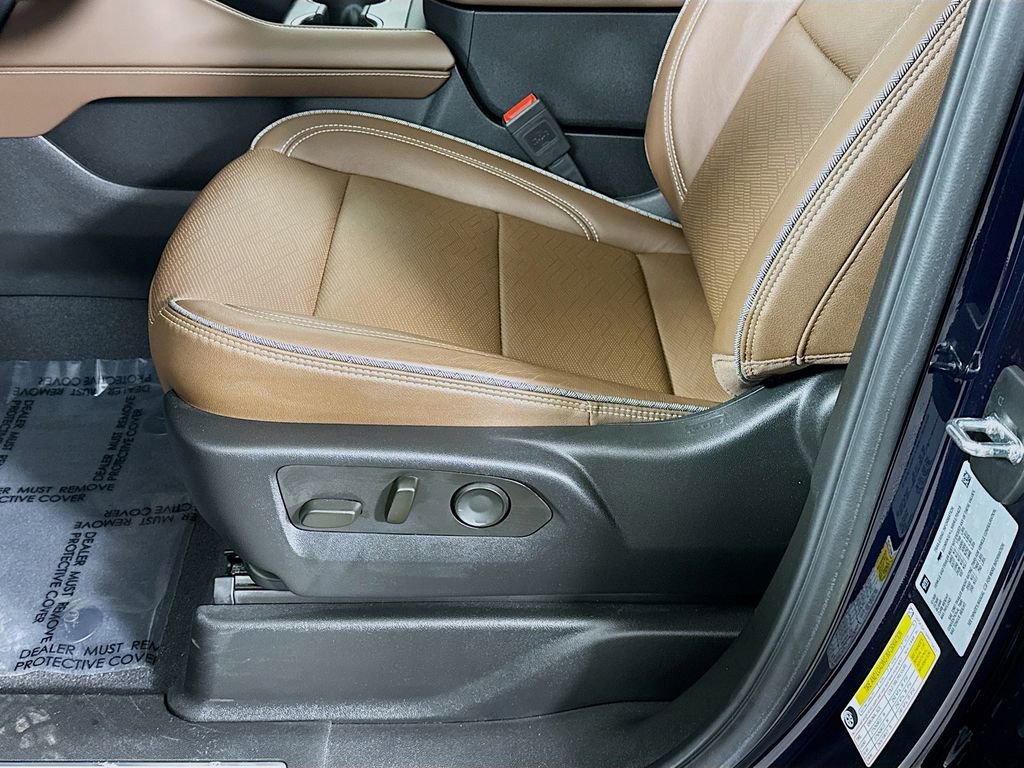 Used 2024 Chevrolet Suburban High Country w/ Advanced Technology Package AWD/4WD image 24
