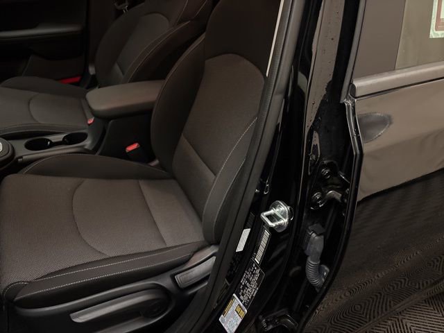 Certified 2024 Kia Forte LXS image 11