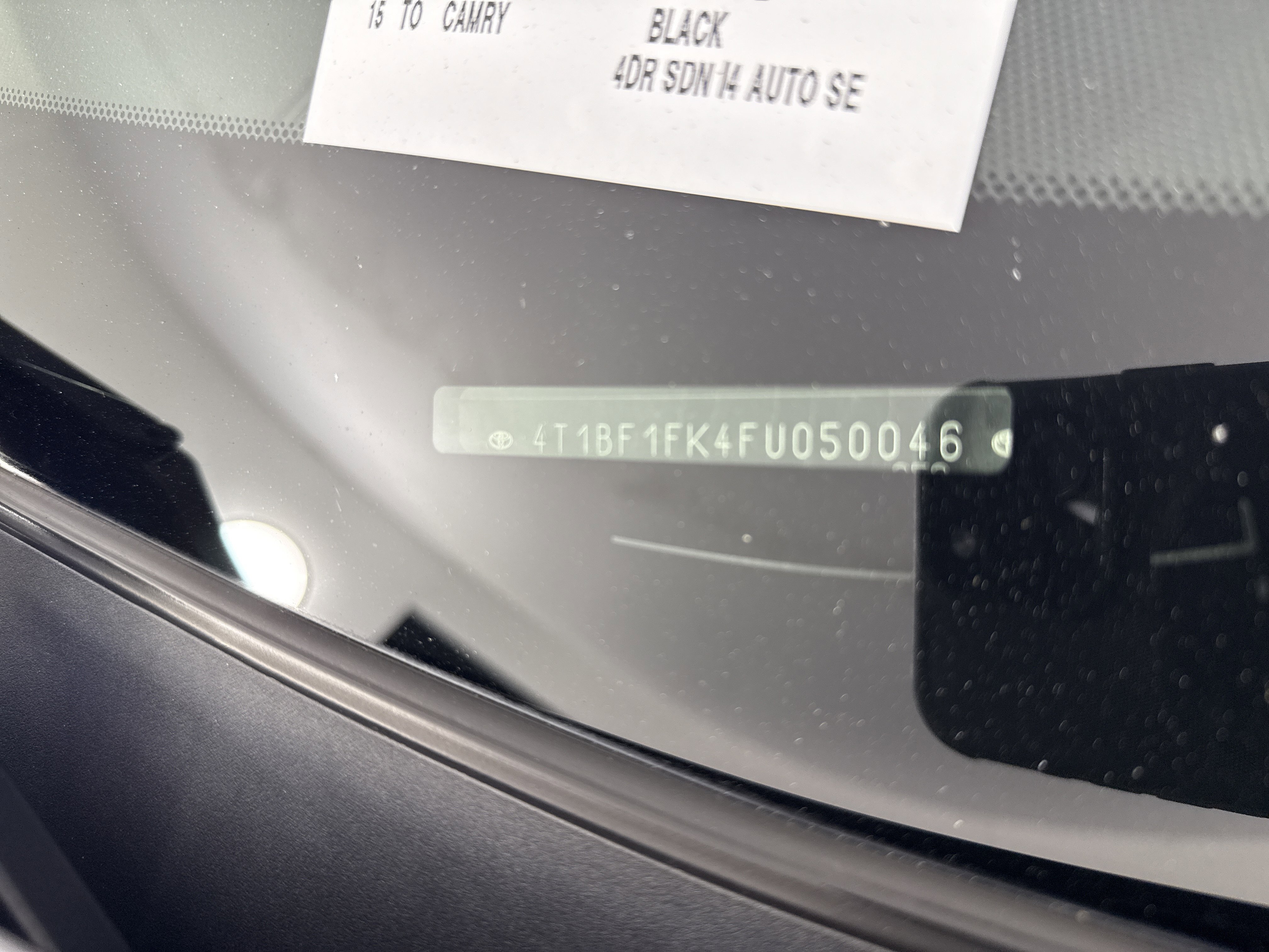 Used 2015 Toyota Camry SE image 12