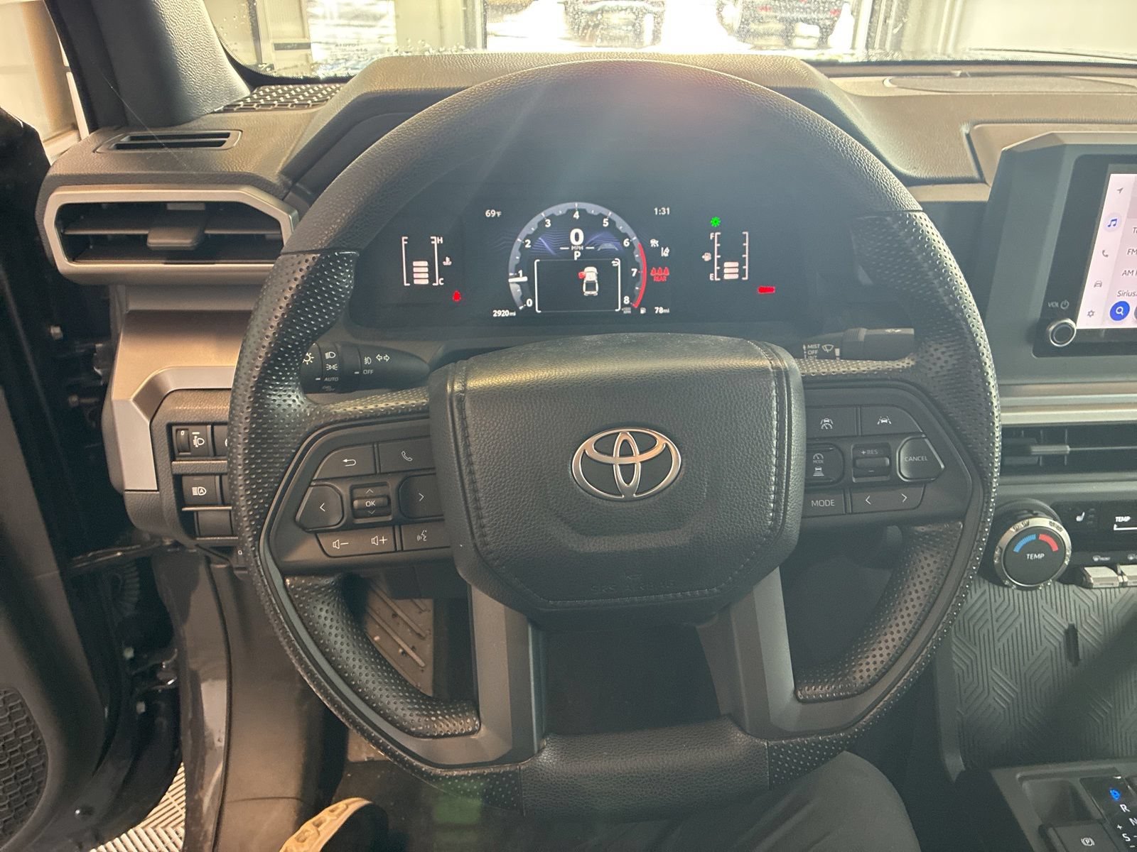 Used 2024 Toyota Tacoma SR5 AWD/4WD image 12