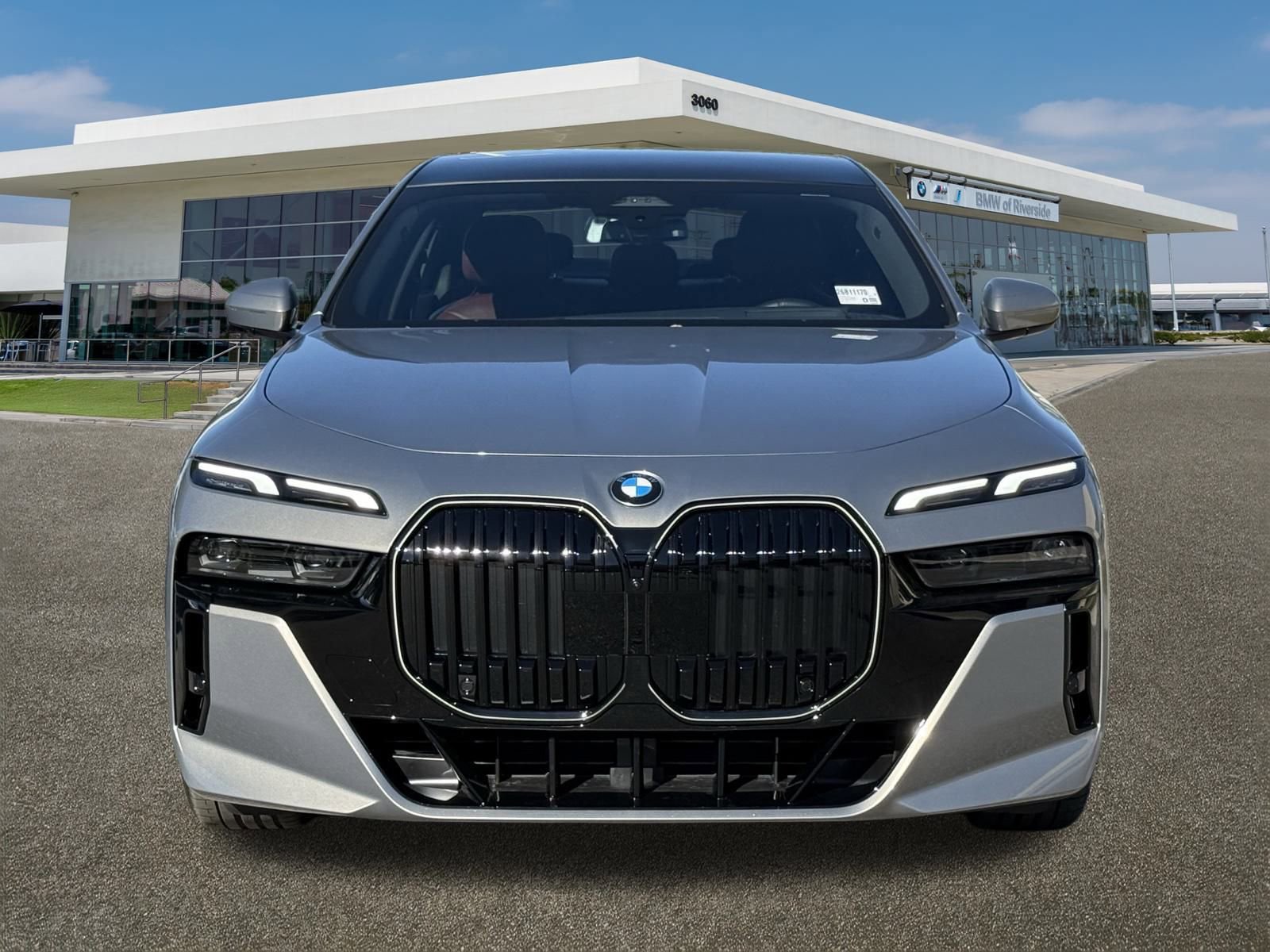 New 2026 BMW 740i w/ Premium Package image 3