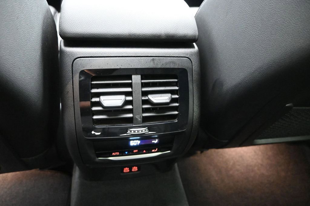 Certified 2025 BMW X4 xDrive30i AWD/4WD image 18