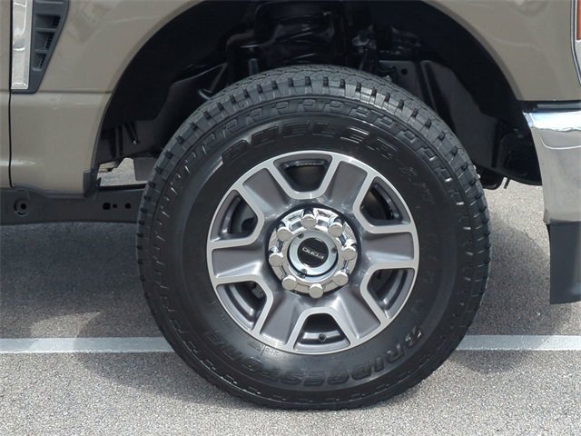 New 2026 Ford F350 Lariat image 11