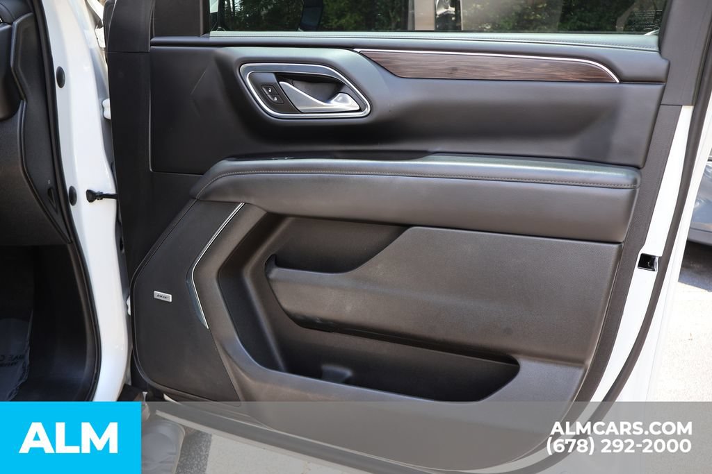 Used 2023 Chevrolet Tahoe Z71 w/ Luxury Package AWD/4WD image 31