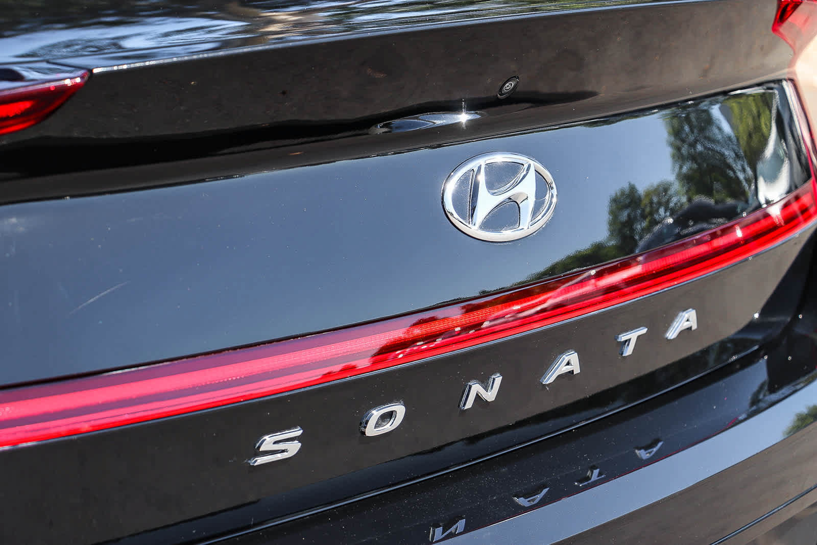 Used 2023 Hyundai Sonata SEL w/ Convenience Package FWD image 9
