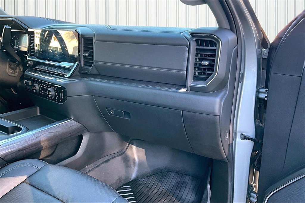 Used 2024 Chevrolet Silverado 2500 LTZ w/ LTZ Plus Package image 13