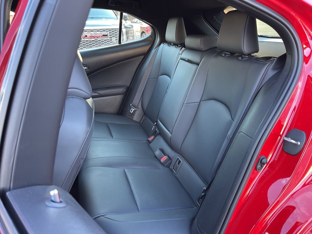 Used 2025 Lexus UX 300h AWD image 21