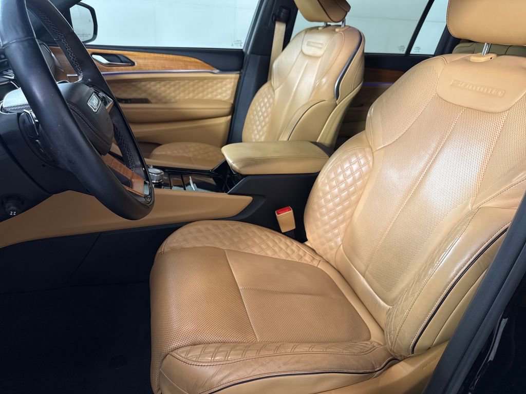 Used 2021 Jeep Grand Cherokee L Summit AWD/4WD image 11