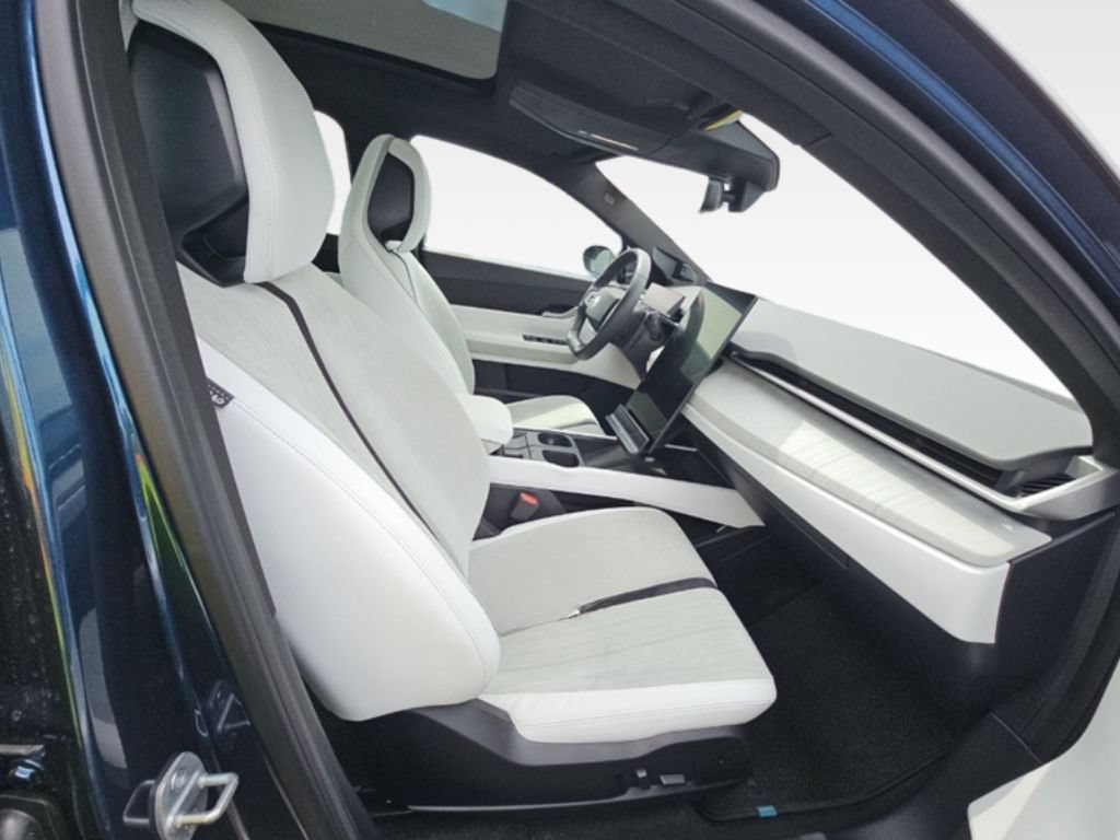 Used 2023 Fisker Ocean Ultra AWD/4WD image 8