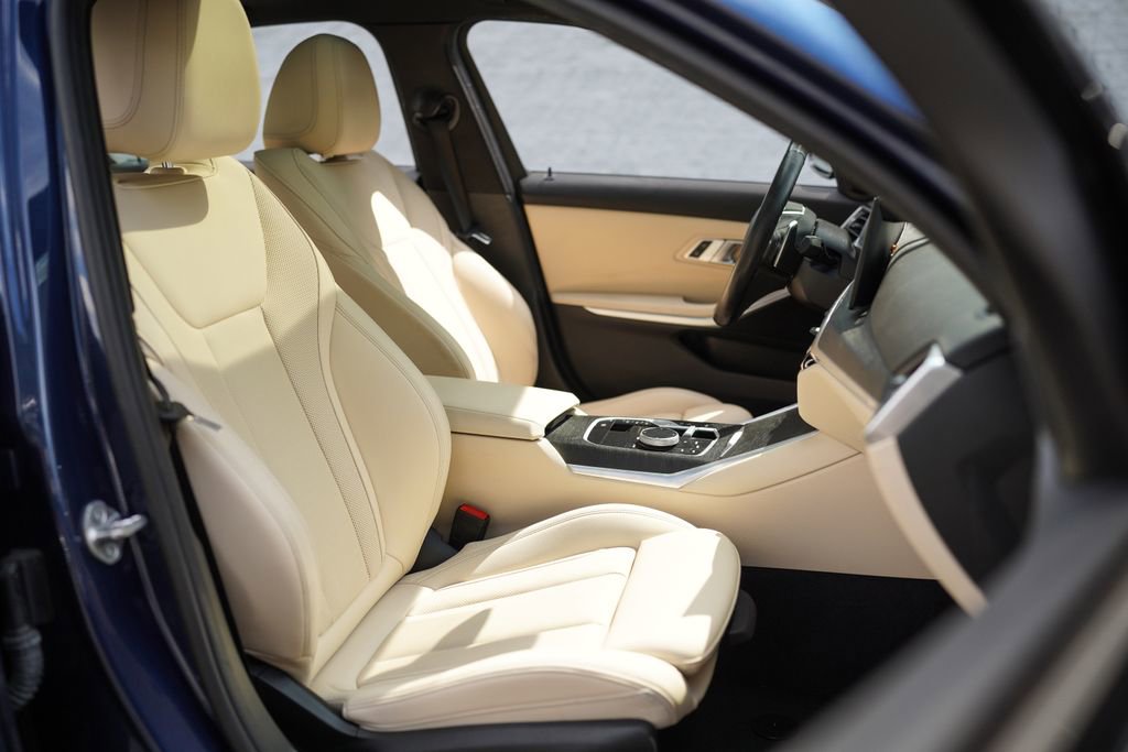 Used 2023 BMW 330e w/ Driving Assistance Package image 25