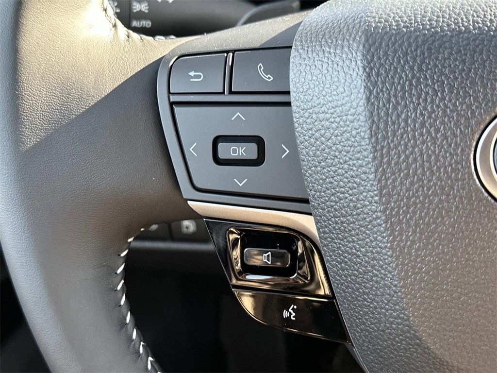 New 2026 Toyota Camry SE image 21