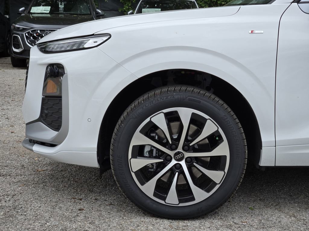 New 2026 Audi Q3 quattro 2.0T AWD/4WD image 13