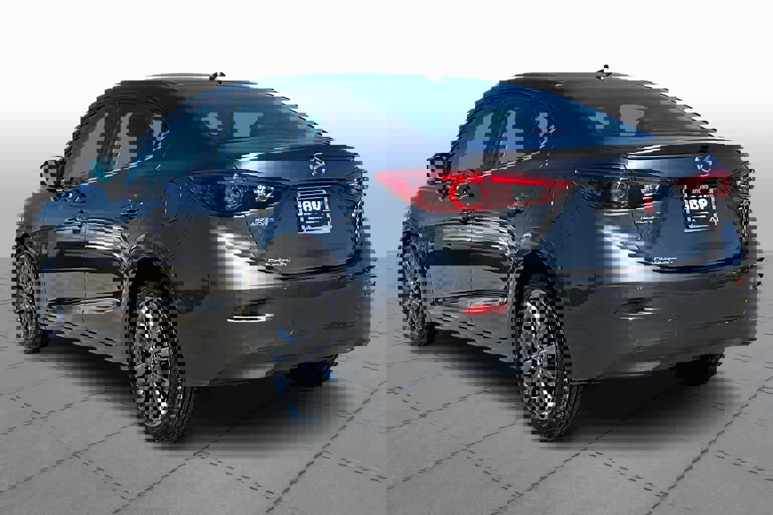 Used 2018 MAZDA MAZDA3 Grand Touring w/ Premium Equipment Package image 12