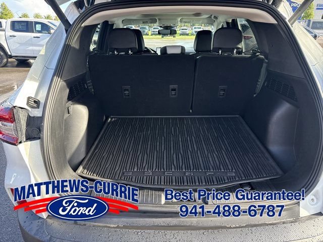 Used 2023 Ford Escape Platinum w/ Premium Technology Package FWD image 12