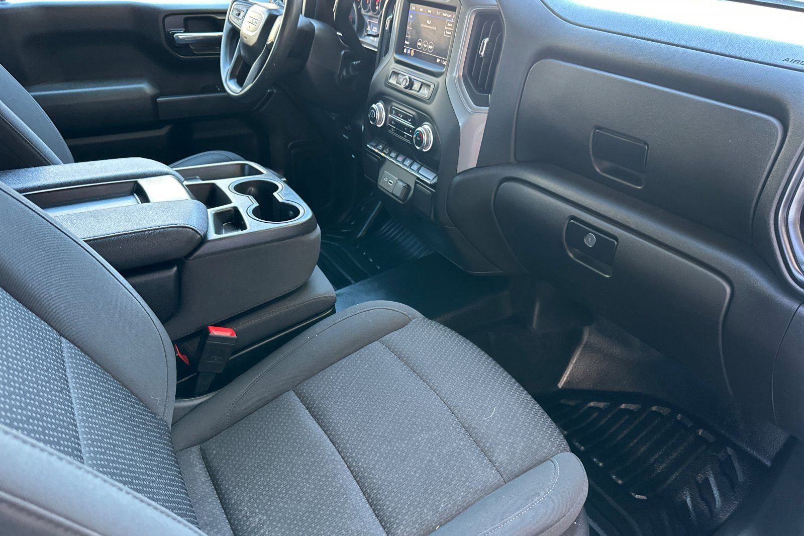 Certified 2022 GMC Sierra 1500 Pro w/ Pro Value Package image 19