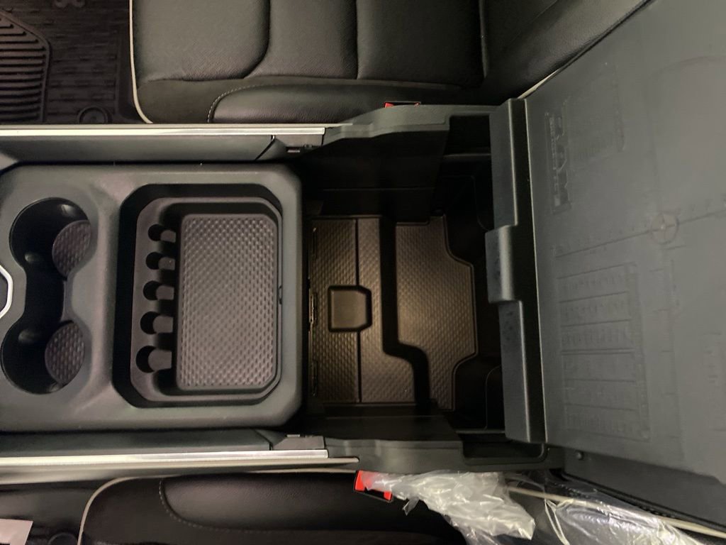 Used 2023 RAM 1500 Laramie image 8