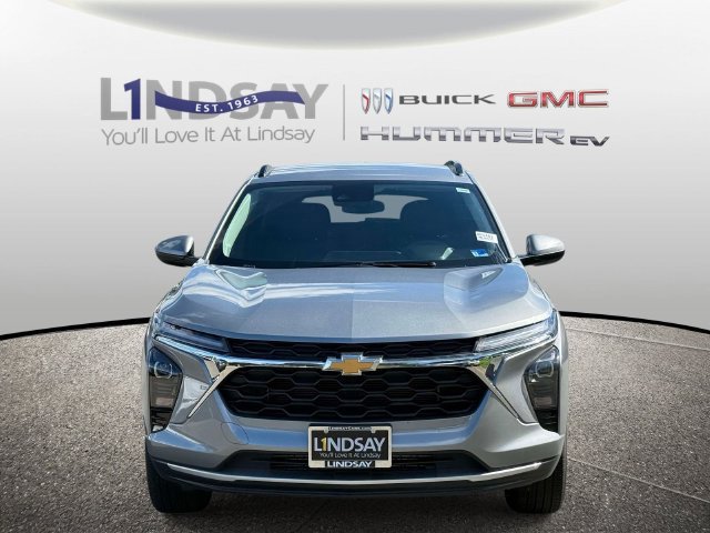 Used 2026 Chevrolet Trax LT FWD image 7